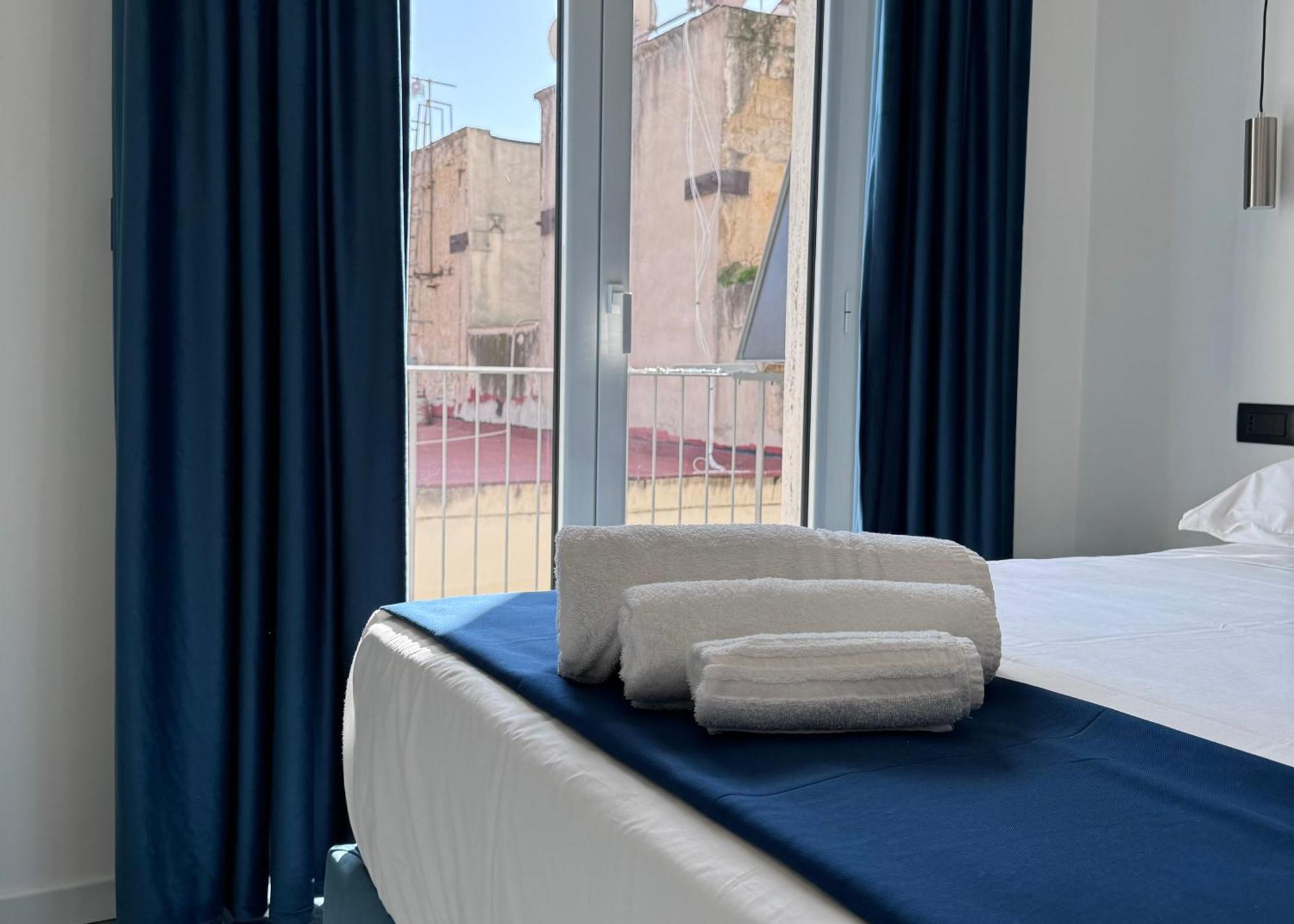Fp Suite Napoli Bagian luar foto