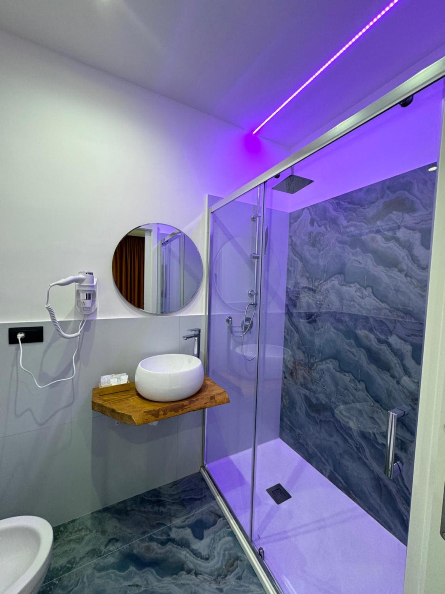 Fp Suite Napoli Bagian luar foto