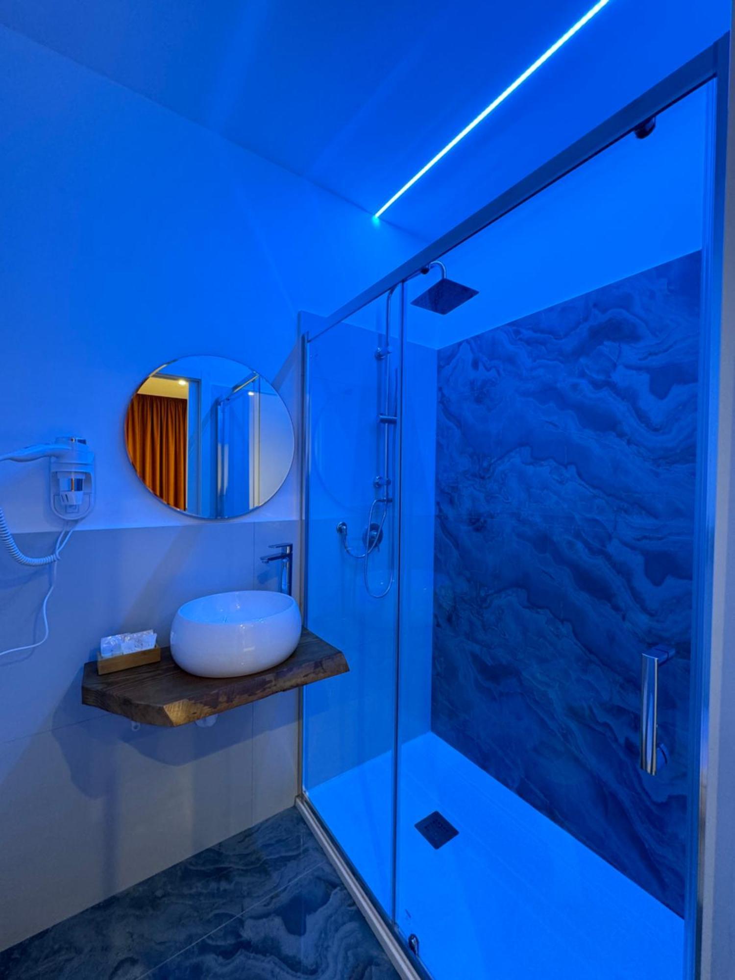 Fp Suite Napoli Bagian luar foto