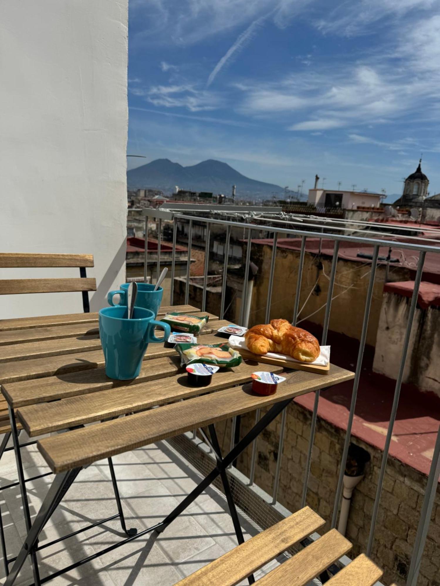 Fp Suite Napoli Bagian luar foto